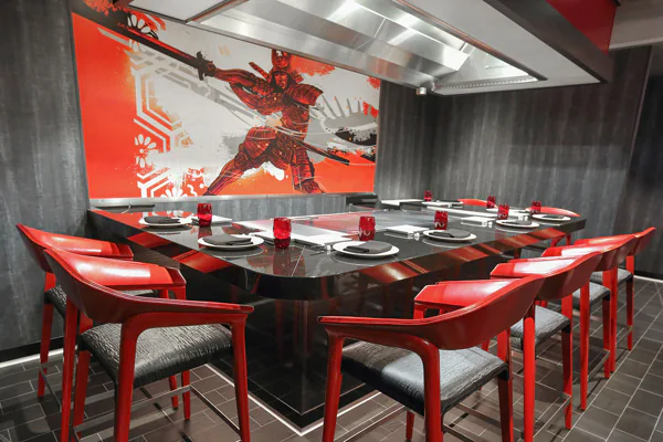 Альтернативный ресторан Izumi Hibachi & Sushi